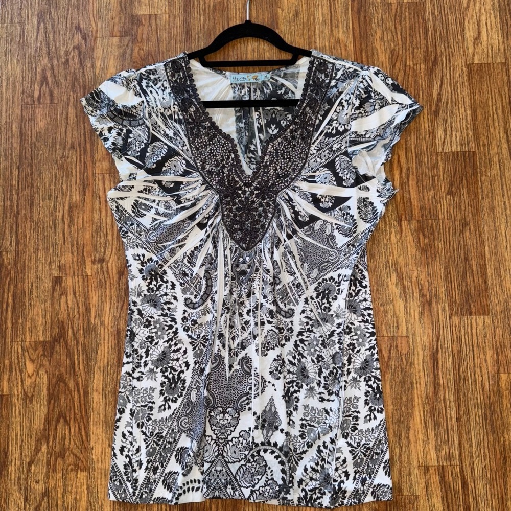 Unity World Wear Top Black White Boho Print Embellished Sz M Crochet Vintage Y2K